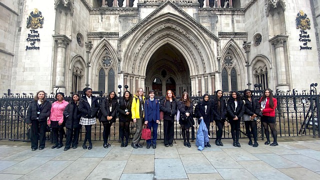 Rochester Grammar School and Plymouth High School for Girls attend National Finals of Bar Mock Trials Competition